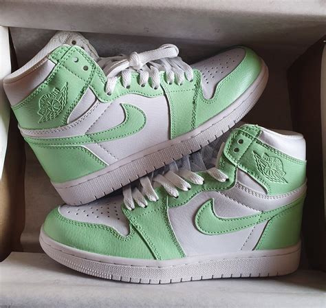 mint green jordan 1s